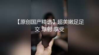 时尚鸭舌帽大奶美乳小姐姐,长相甜美可人,邻家型美女,浴室脱光光撩骚,自嘲想结婚被甩了