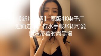 ✨bubu9191✨OF夫妻博主 内容为NTR献妻 男主老绿奴了 献妻自己老婆给兄弟甚至推特的粉丝 很喜欢老婆被操的时候凝视她的面部变化《VO.17》