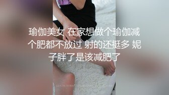 《监控破解》中年大叔酒店约炮大奶子丰满少妇 (1)