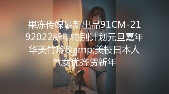 露脸调教新女友，看着还不错