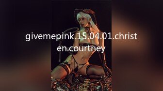 givemepink.15.04.01.christen.courtney